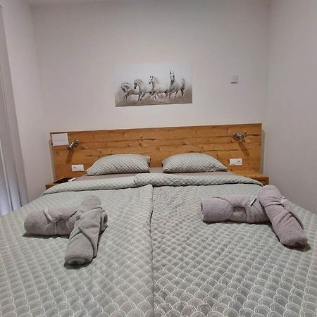 Gold Apartmani Kozarac Eksteriør bilde